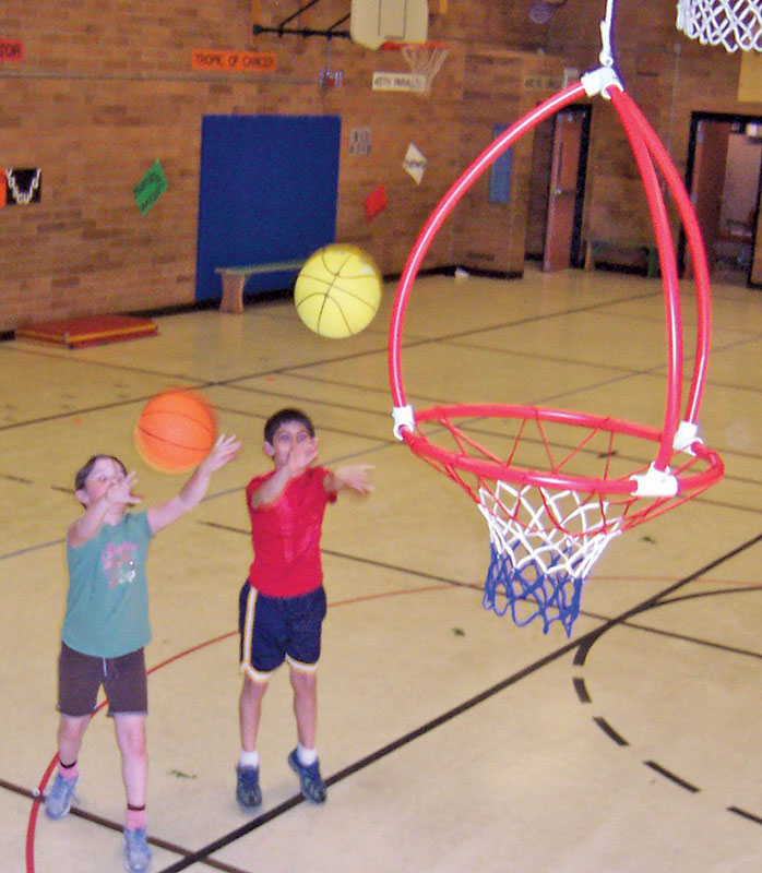 Movin' Hoops Basketball Game