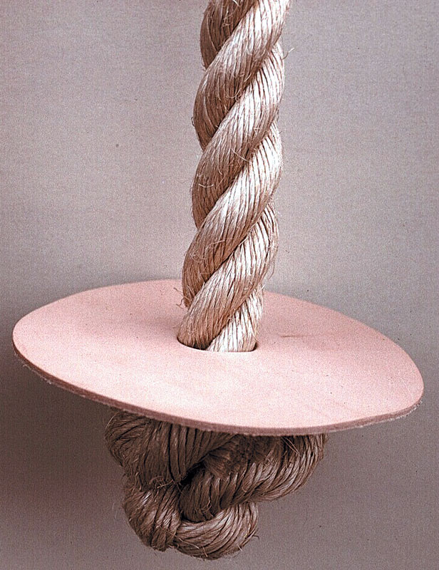 Turk's Head Knot w/ Leather Seat for soft touch ropes