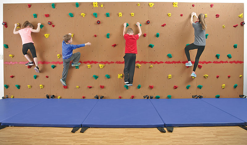 Entry-Level Traverse Climbing Wall 20' Kit